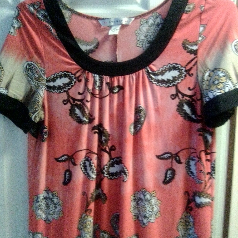 Dress - Picture 6 of 6